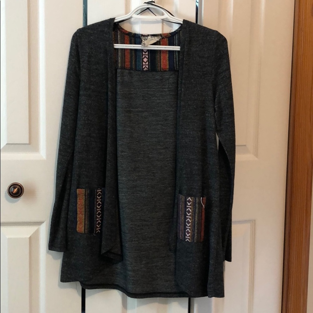 Embroidered cardigan with pockets!